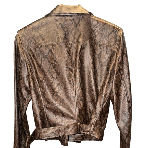 LEVI STRAUSS & CO FAUX LEATHER SNAKE PRINT MOTO BELTED JACKET BROWN/BLK NWOT - Picture 3 of 5